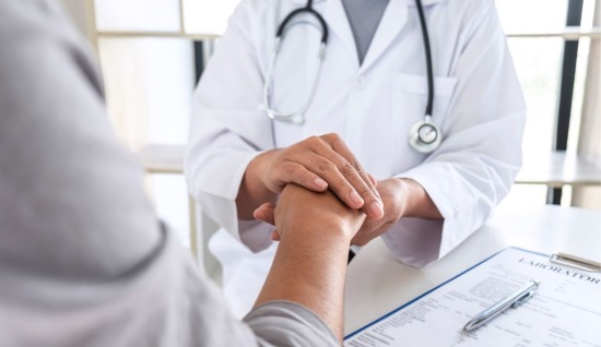 Meme Kanseri Tedavisinde Doktorla İlk Görüşme: Neler Sormalıyım?