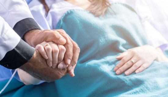 Meme Kanseri Tedavisinde En İyi Meme Cerrahı Nasıl Anlaşılır? Doktor Seçim Rehberi